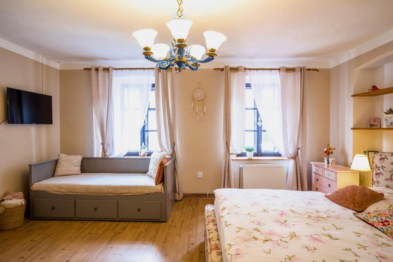Rustic House v Lužických horách Apartamento Jiřetín pod Jedlovou Exterior foto
