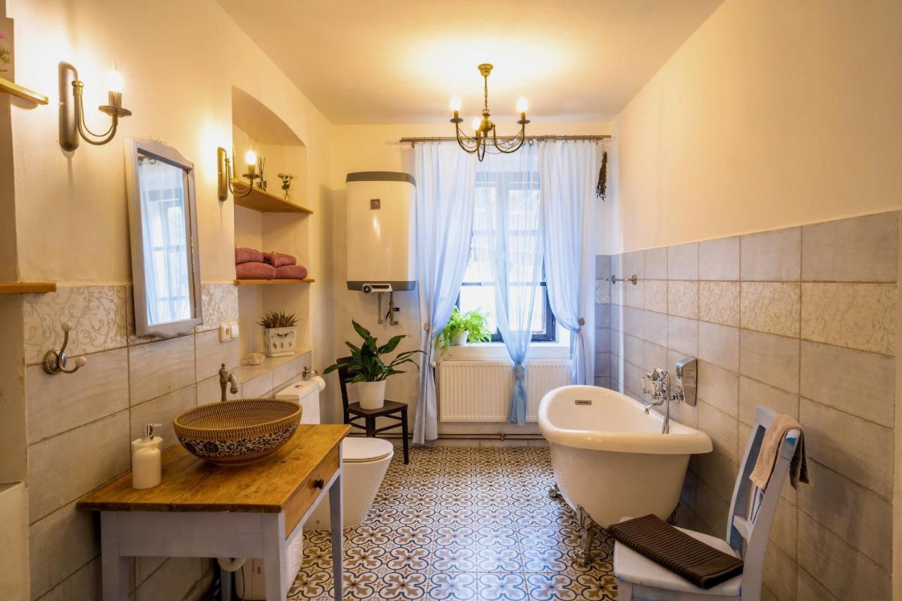 Rustic House v Lužických horách Apartamento Jiřetín pod Jedlovou Exterior foto